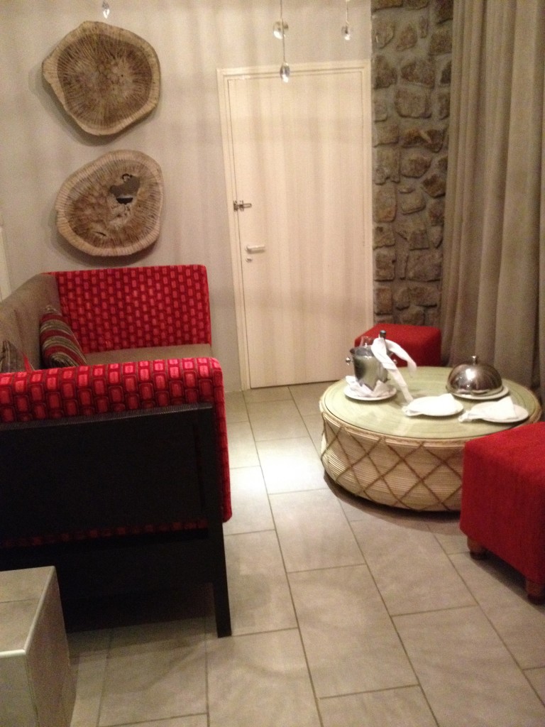 Le Meridian Seychelles Suite sitting area