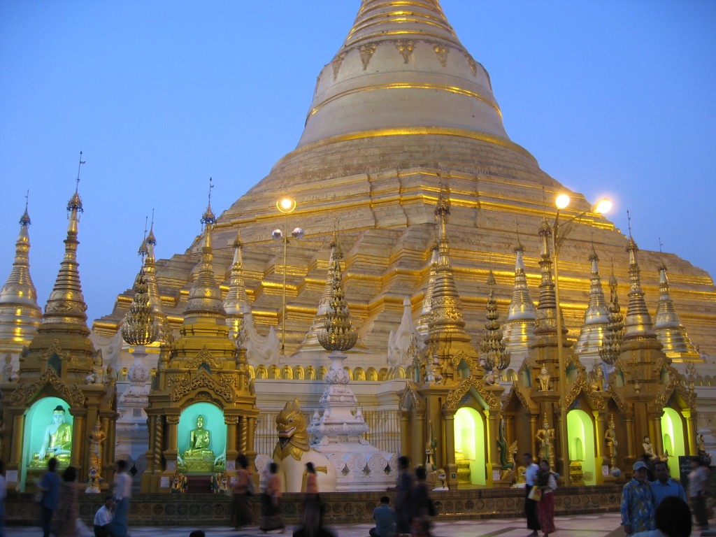 sb2004-273-shwedagon dusk