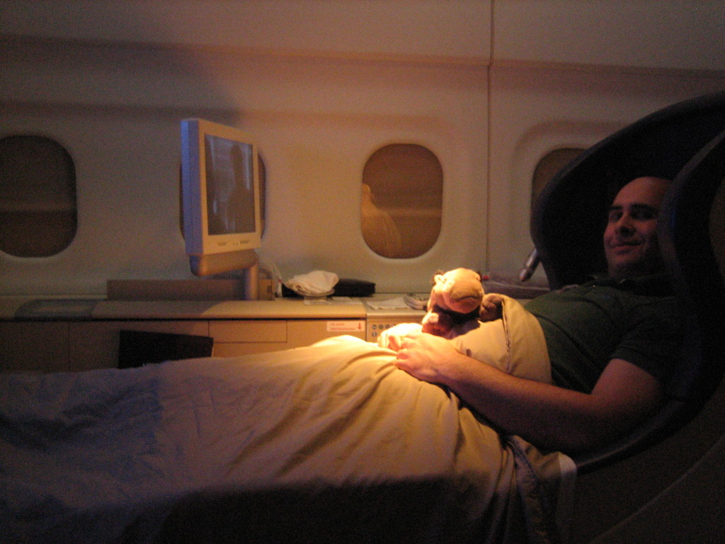 oz2005-044-jason bed hippo