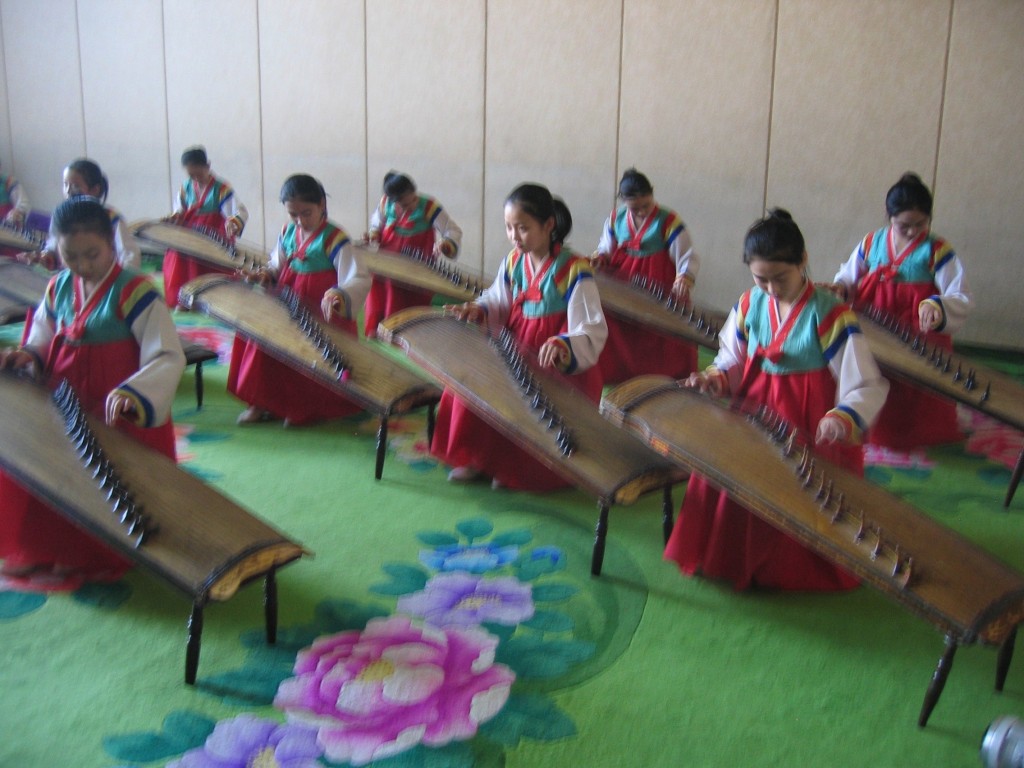 dprk-1584-B-childrens palace