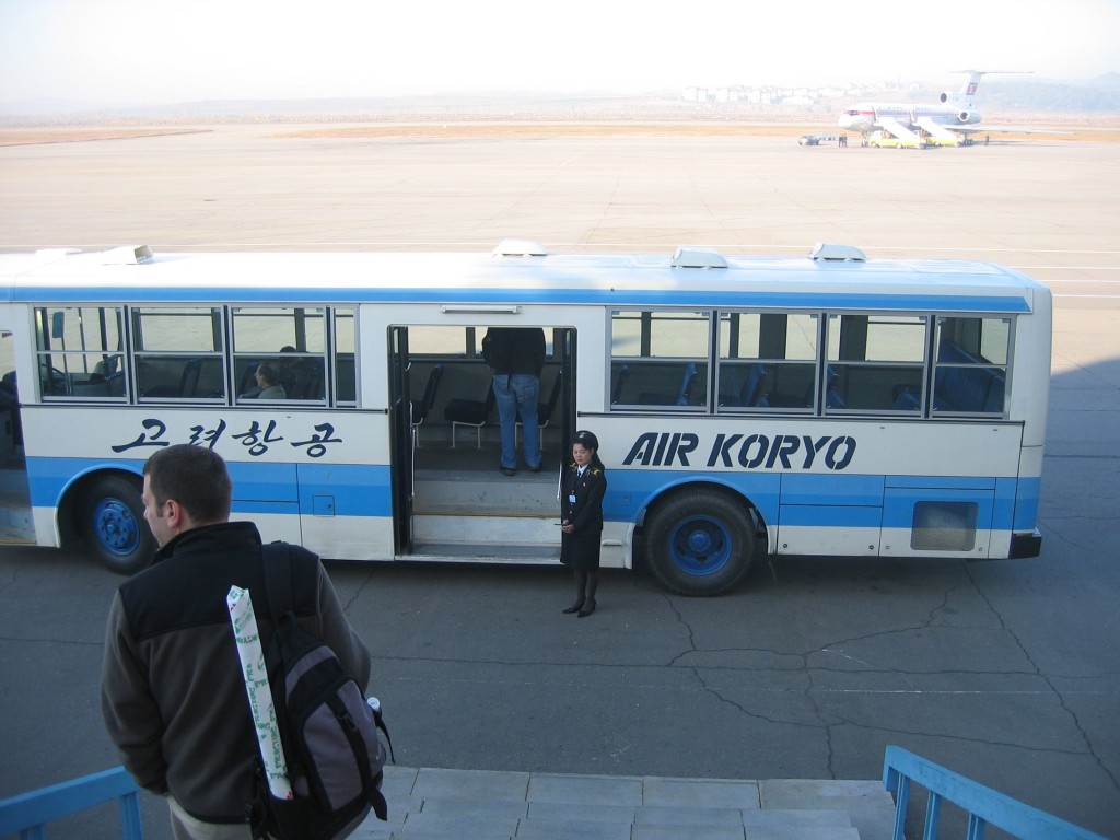 dprk-2113-B-air koryo bus