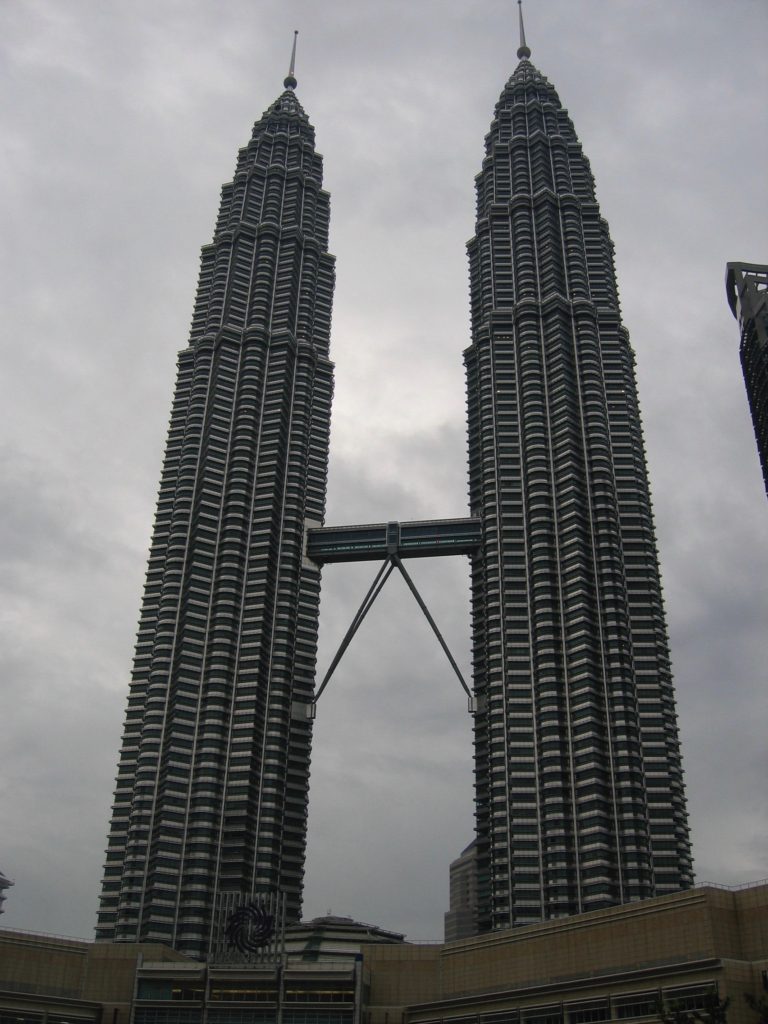 oz2004-063-kl petronas twin towers